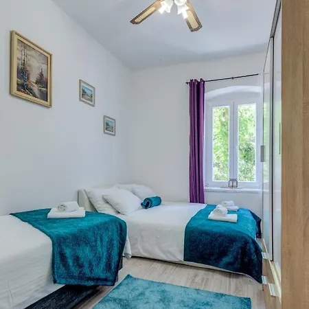 Buenas Noches Appartement *